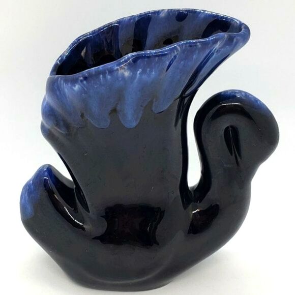 Small Vintage Blue Drip Glaze Art Pottery Swan Vase - Picture 9 of 10